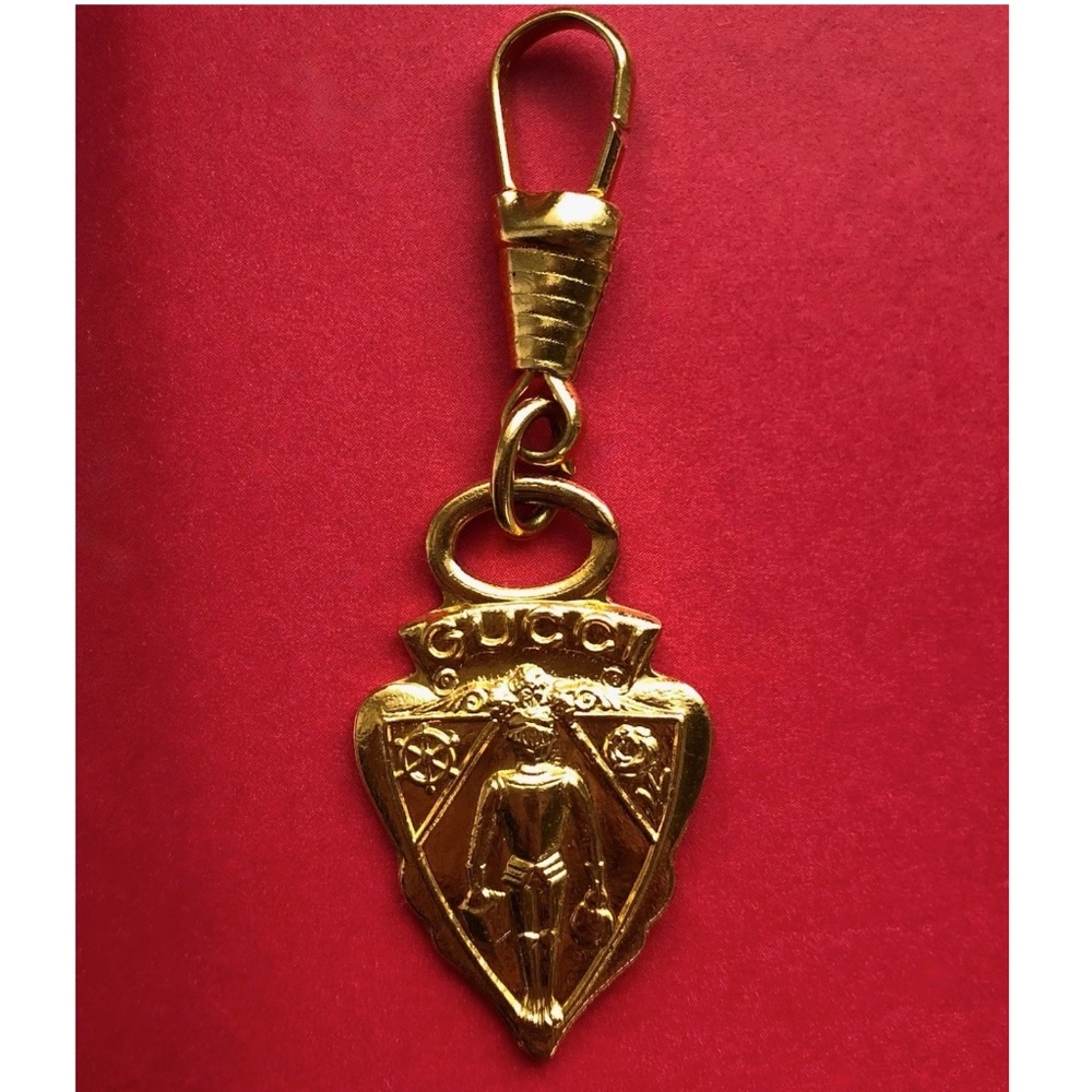 Authentic Vintage Gucci Knight Charm Pendant Zipper Pull, gold tone